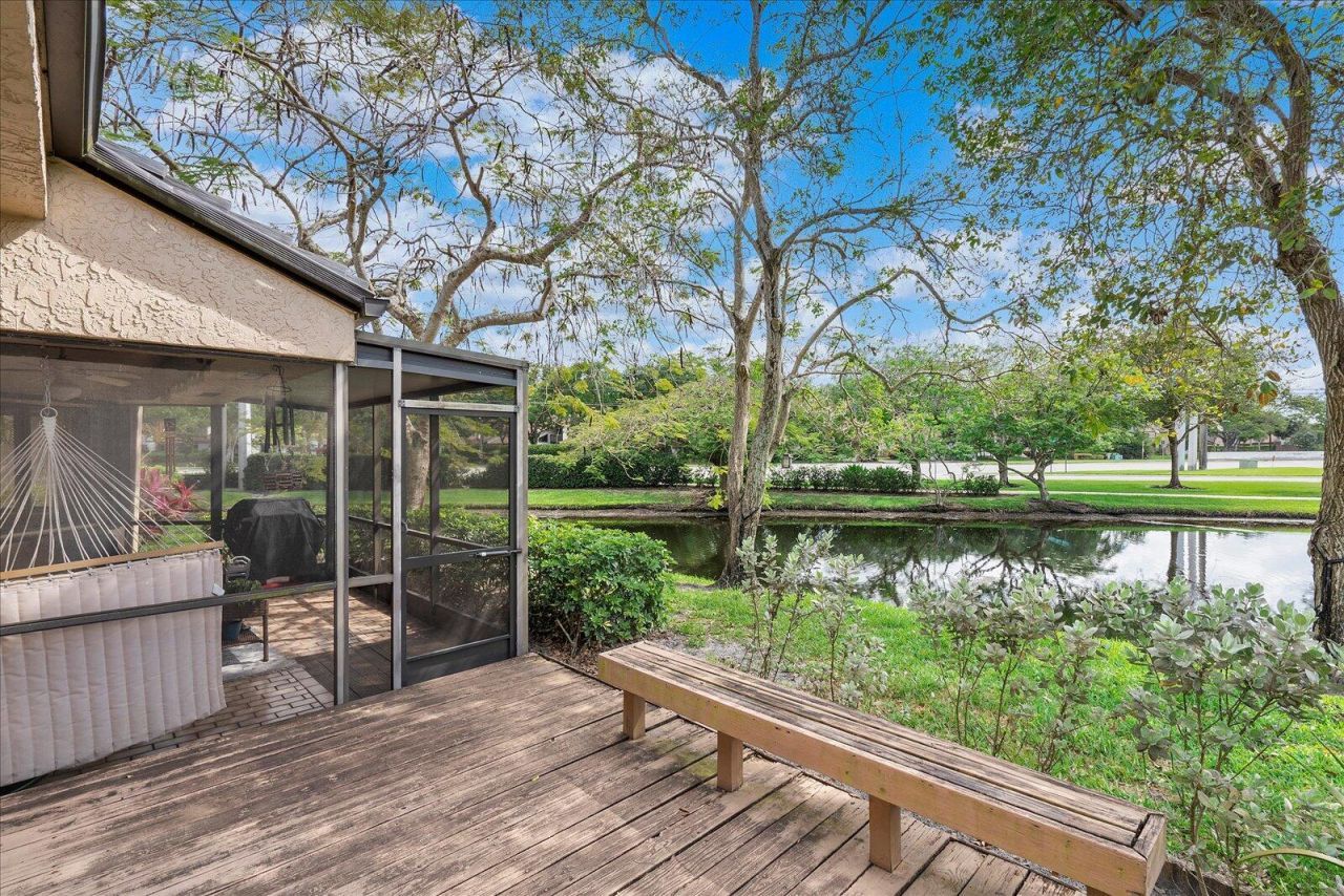 9264 Chelsea Drive S, Plantation, FL 33324 Photo