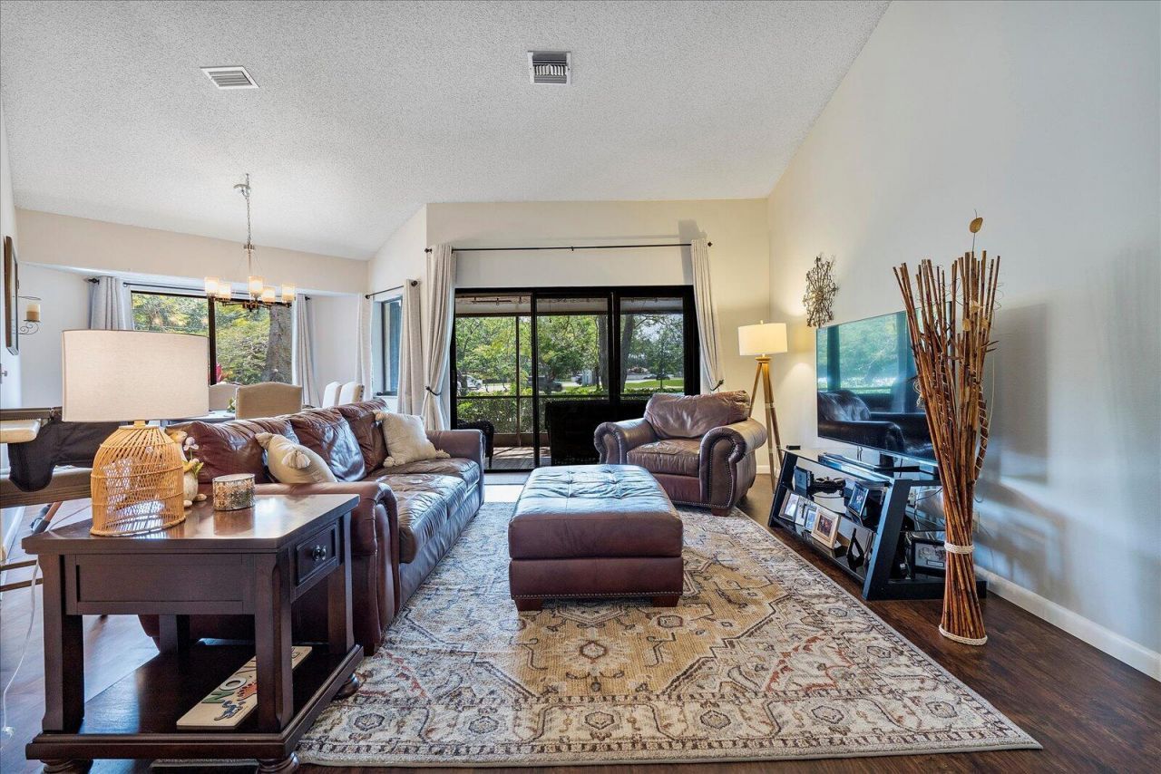 9264 Chelsea Drive S, Plantation, FL 33324 Photo