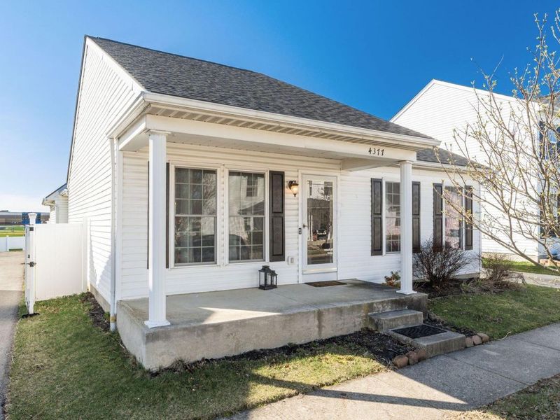 4377 Culburn Park Drive , Grove City, OH 43123 Photo 2