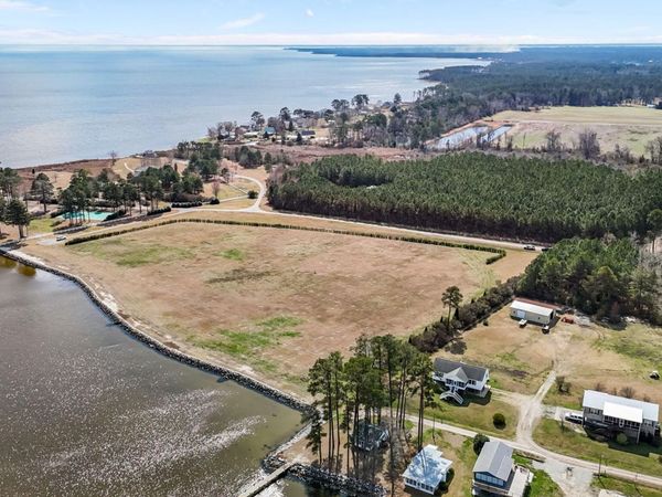 220 Pungo Shores Drive , Belhaven, NC 27810