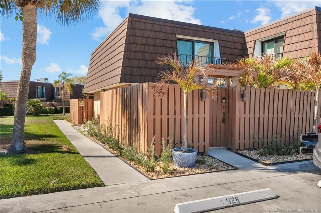 6162 SE Riverboat Drive, Unit 928, Stuart, FL 34997 Photo