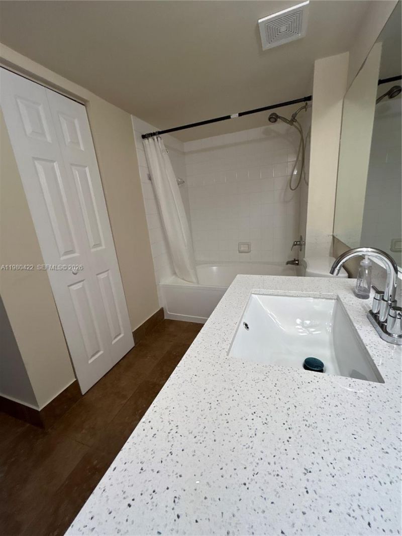 11177 SW 8th St, Unit 204, Pembroke Pines, FL 33025 Photo