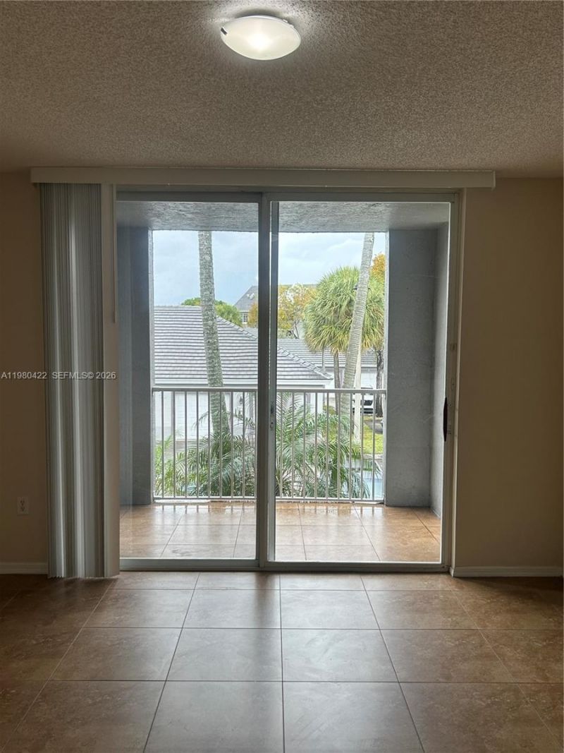 11177 SW 8th St, Unit 204, Pembroke Pines, FL 33025 Photo