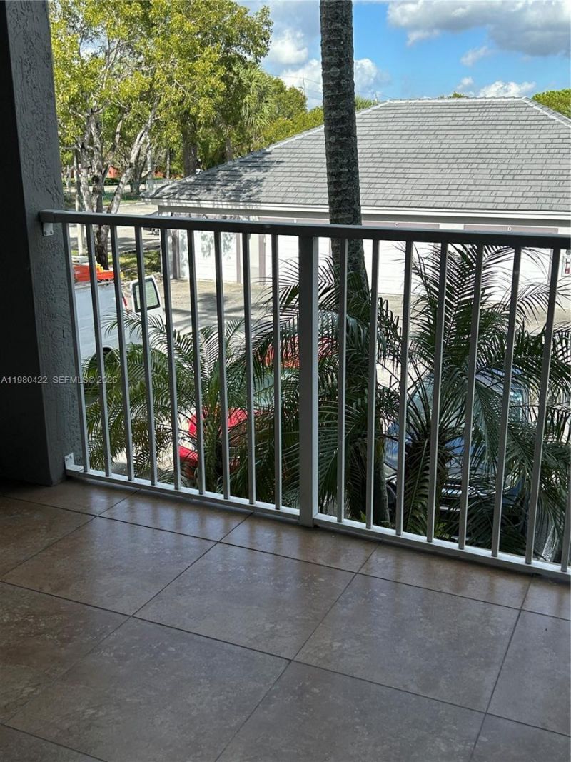 11177 SW 8th St, Unit 204, Pembroke Pines, FL 33025 Photo