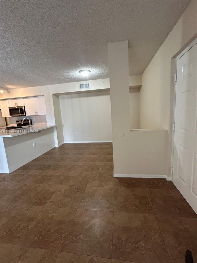 11177 SW 8th St, Unit 204, Pembroke Pines, FL 33025 Photo