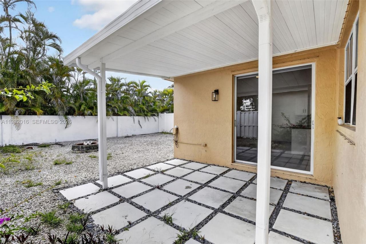 6955 SW 148th Ln, Davie, FL 33331 Photo