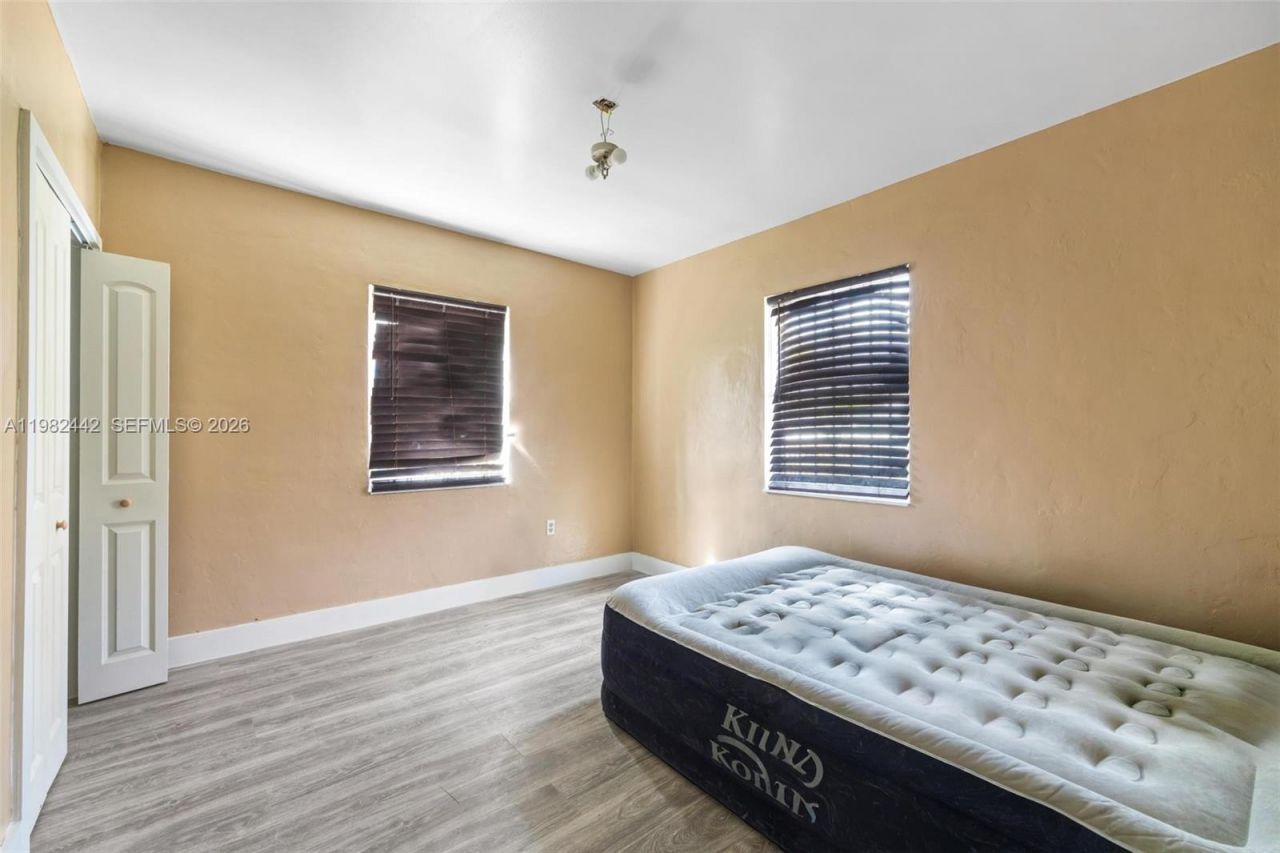 6223 NW Miami Pl, Miami, FL 33150 Photo