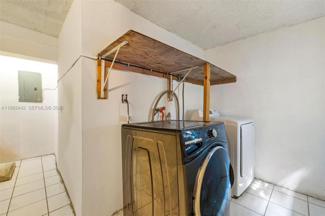 6223 NW Miami Pl, Miami, FL 33150 Photo