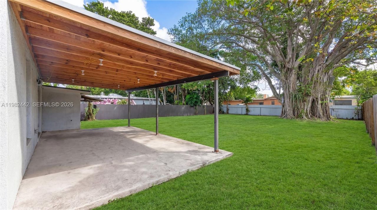 6223 NW Miami Pl, Miami, FL 33150 Photo