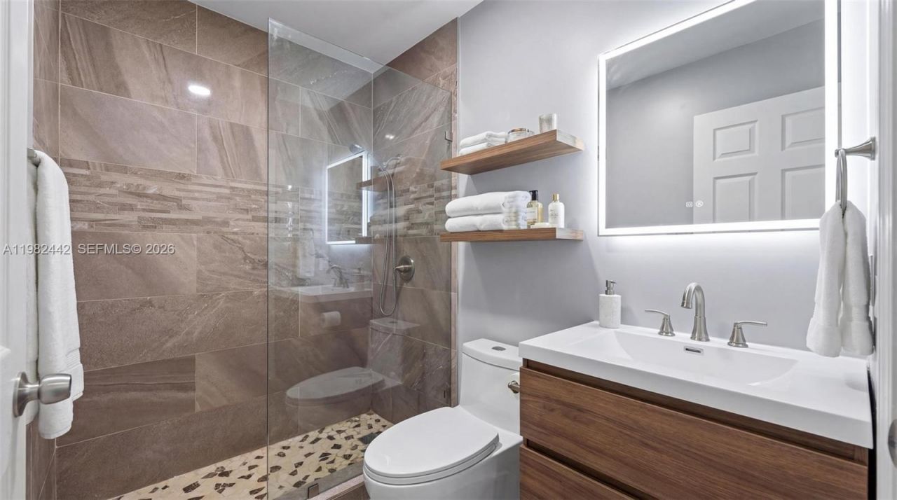 6223 NW Miami Pl, Miami, FL 33150 Photo