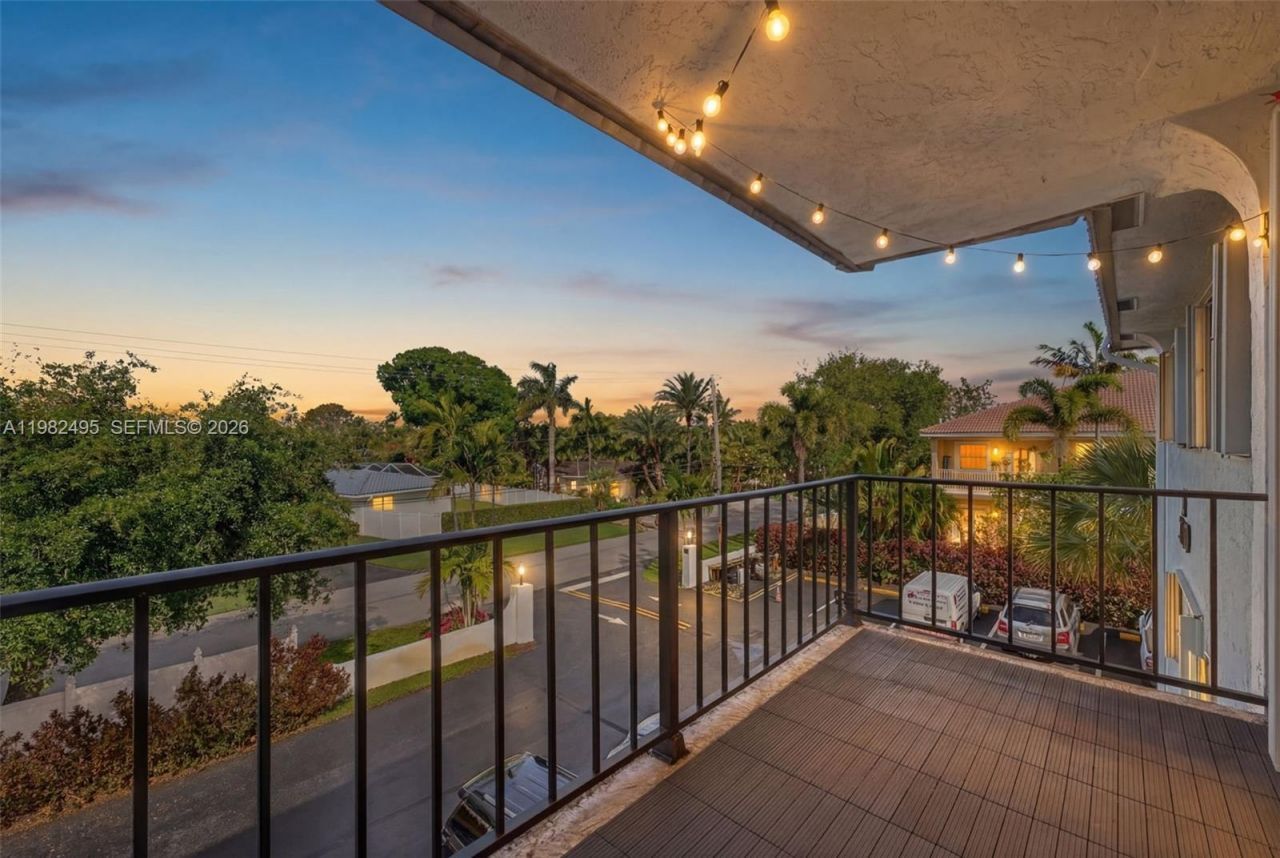 3000 NE 5th Ter, Unit 308-A, Wilton Manors, FL 33334 Main Photo