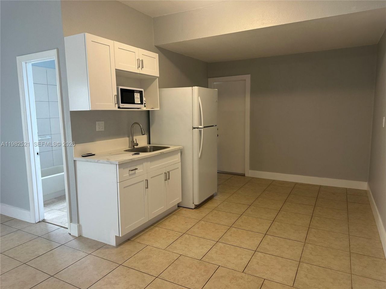 11440 SW 47th St, Unit Rear, Miami, FL 33165 Photo