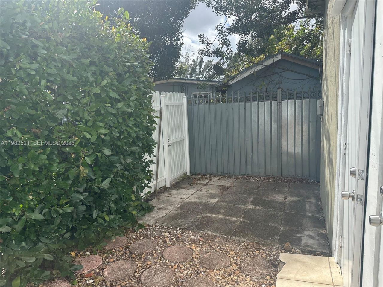 11440 SW 47th St, Unit Rear, Miami, FL 33165 Photo