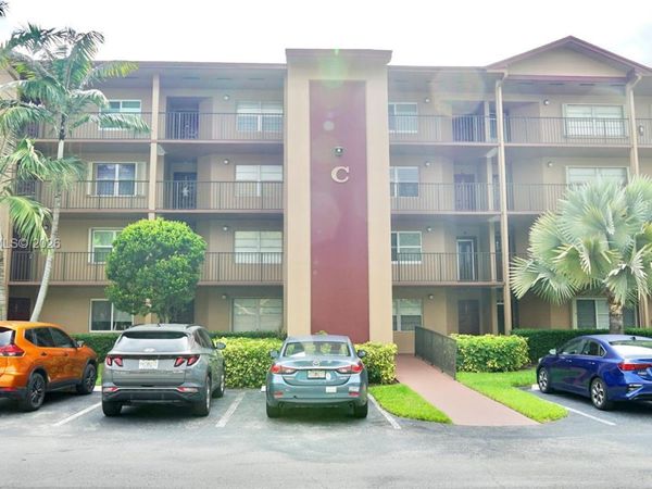 100 SW 130th Ter, Unit 211C, Pembroke Pines, FL 33027
