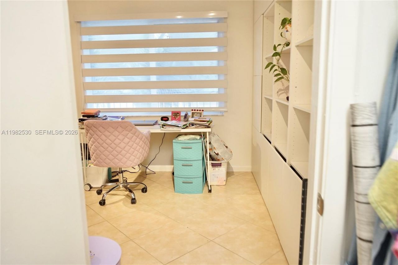 100 SW 130th Ter, Unit 211C, Pembroke Pines, FL 33027 Photo