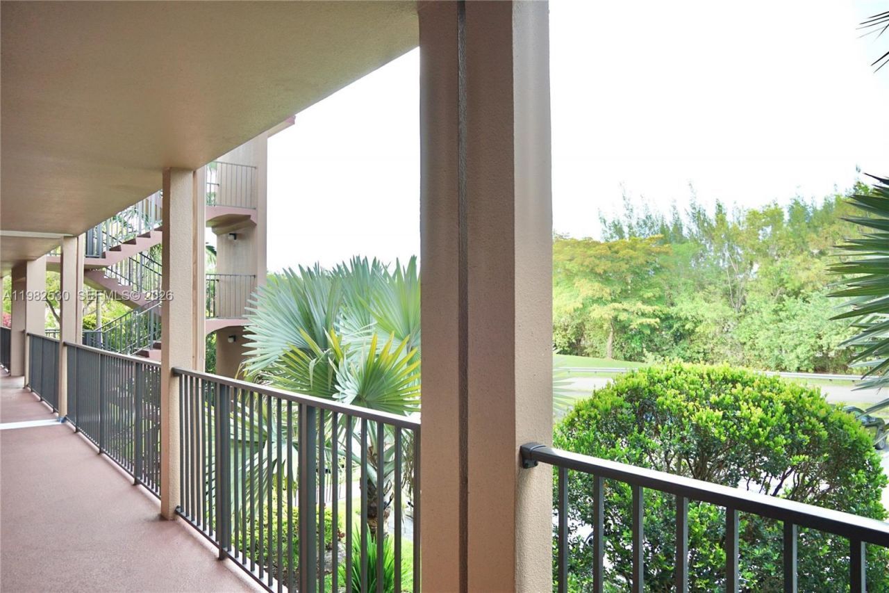 100 SW 130th Ter, Unit 211C, Pembroke Pines, FL 33027 Photo