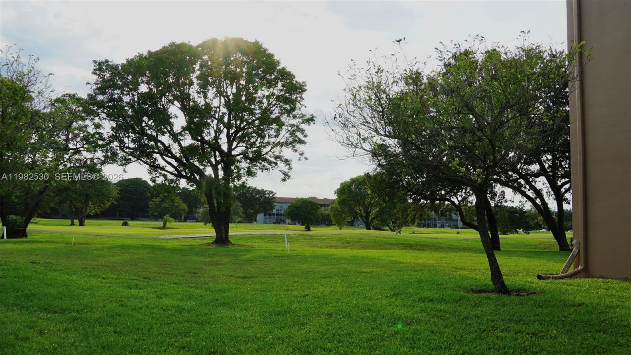 100 SW 130th Ter, Unit 211C, Pembroke Pines, FL 33027 Photo