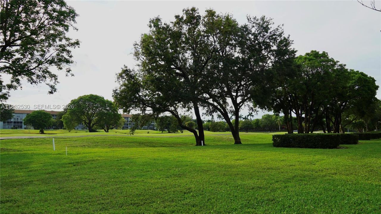 100 SW 130th Ter, Unit 211C, Pembroke Pines, FL 33027 Photo