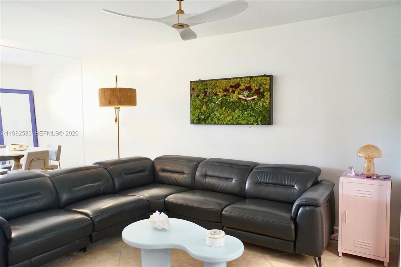 100 SW 130th Ter, Unit 211C, Pembroke Pines, FL 33027 Photo