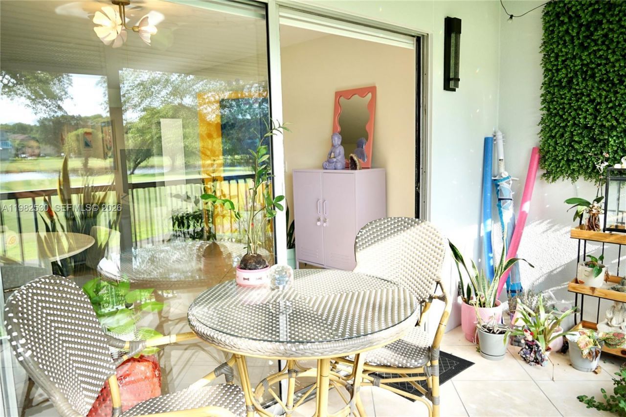 100 SW 130th Ter, Unit 211C, Pembroke Pines, FL 33027 Photo
