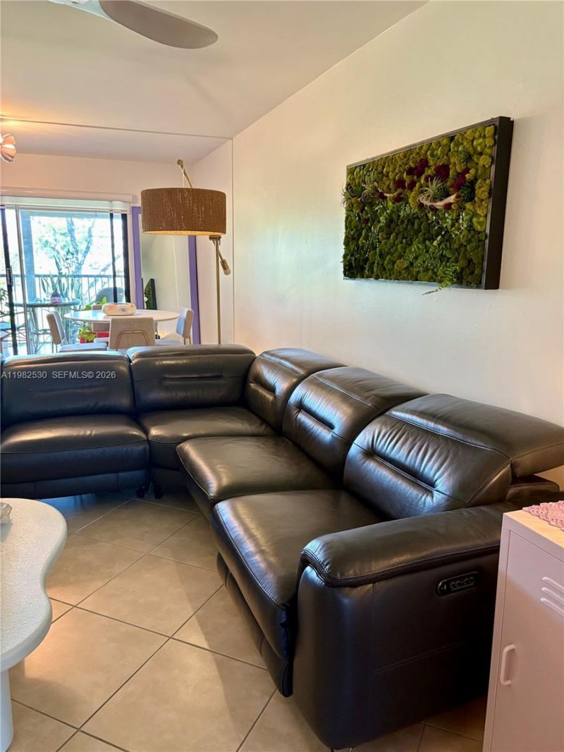 100 SW 130th Ter , Unit 211C, Pembroke Pines, FL 33027 Photo