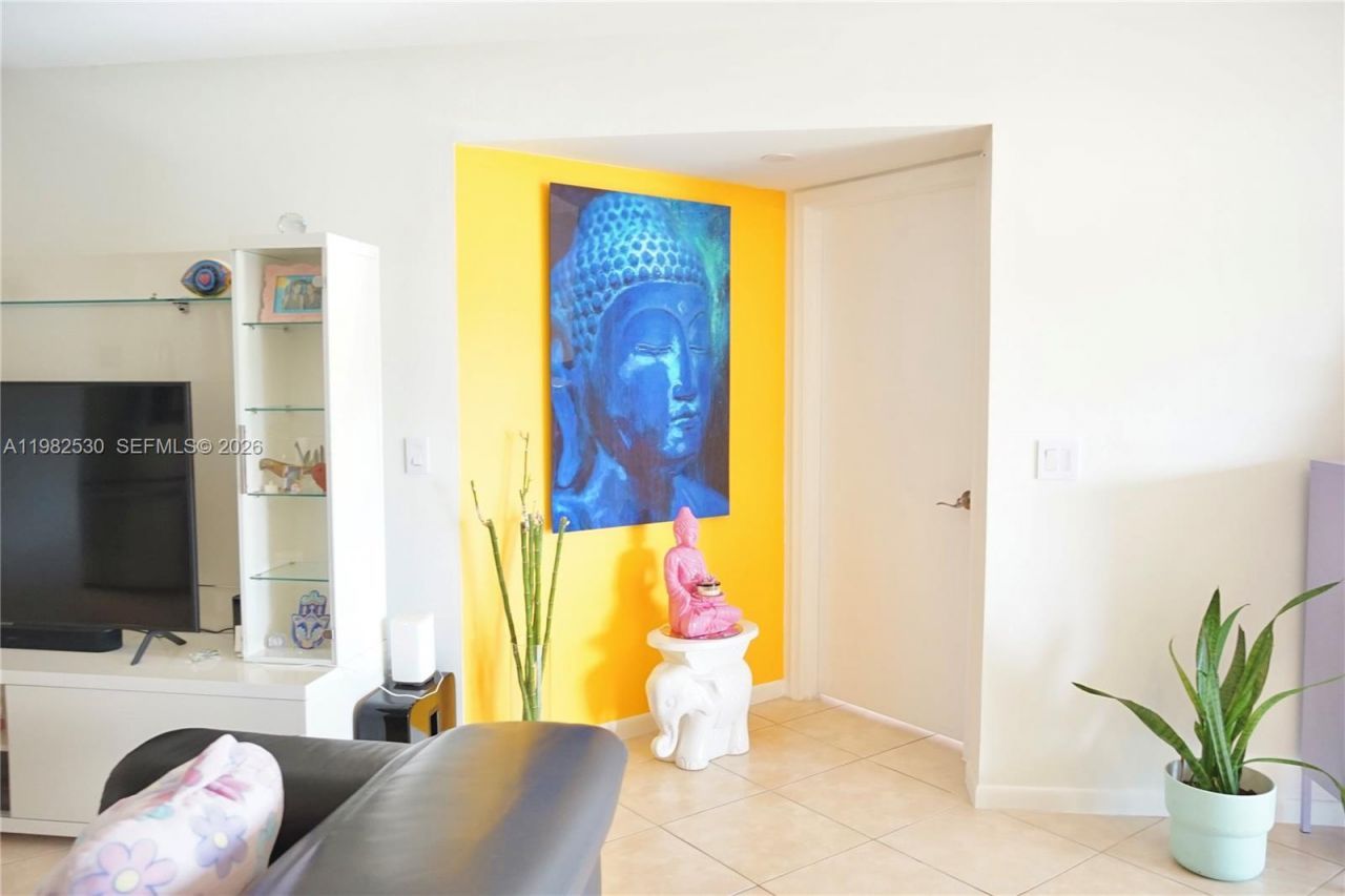 100 SW 130th Ter, Unit 211C, Pembroke Pines, FL 33027 Photo