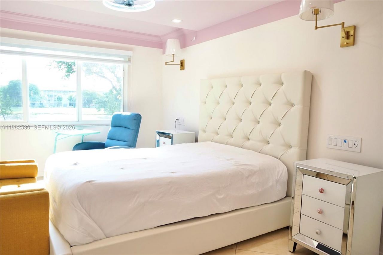 100 SW 130th Ter, Unit 211C, Pembroke Pines, FL 33027 Photo