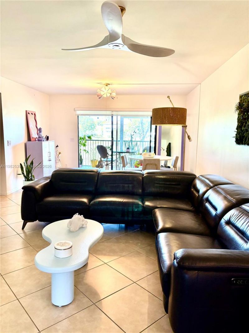 100 SW 130th Ter , Unit 211C, Pembroke Pines, FL 33027 Photo