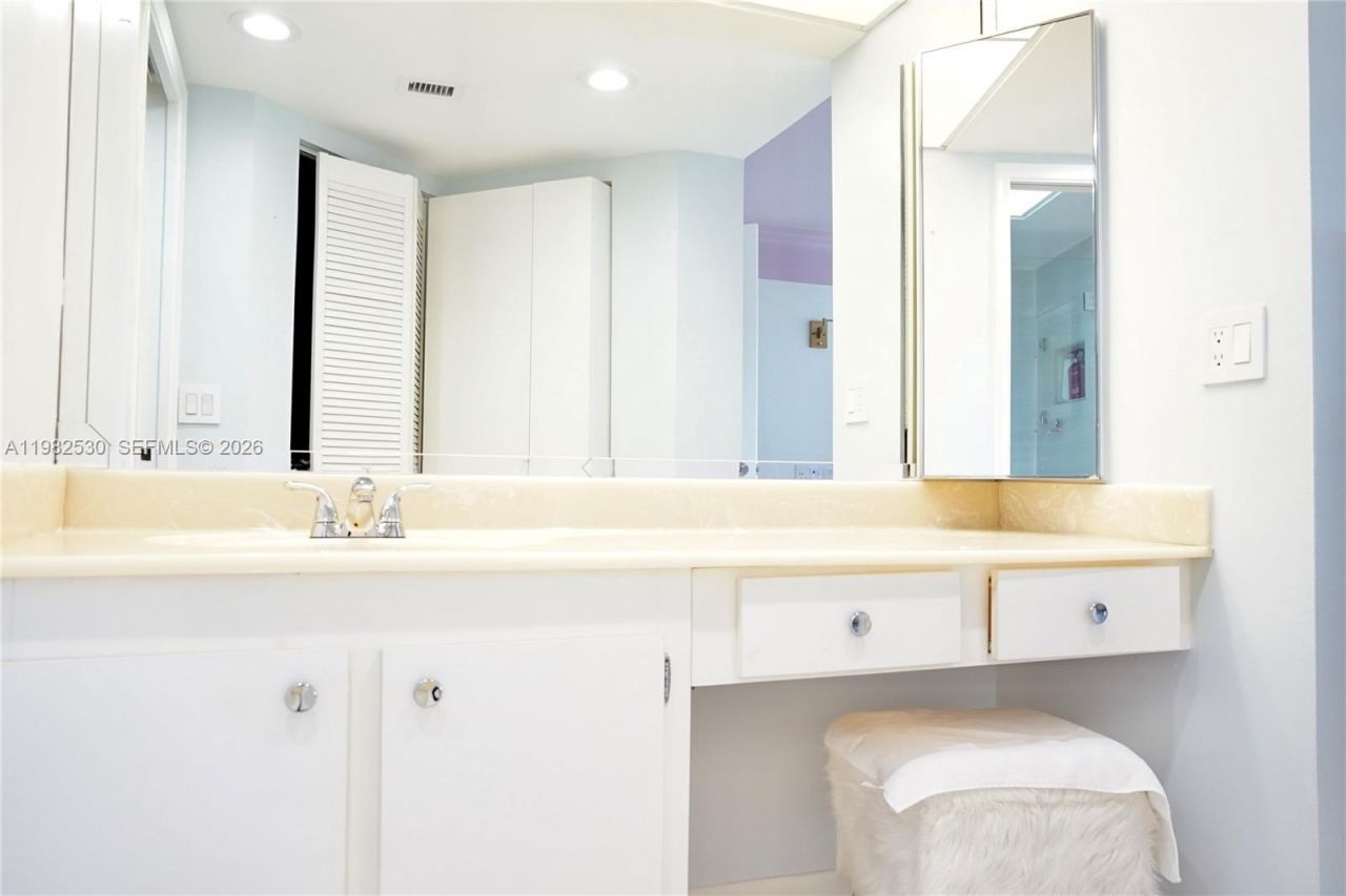 100 SW 130th Ter, Unit 211C, Pembroke Pines, FL 33027 Photo