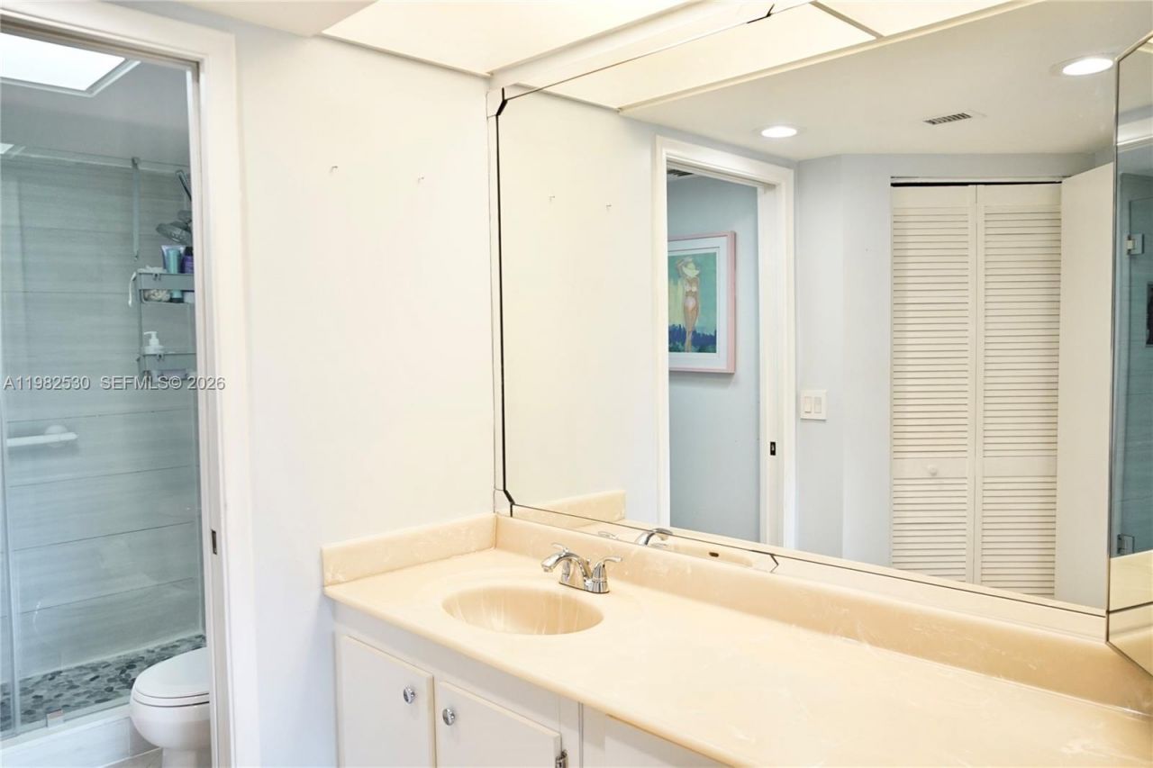100 SW 130th Ter, Unit 211C, Pembroke Pines, FL 33027 Photo