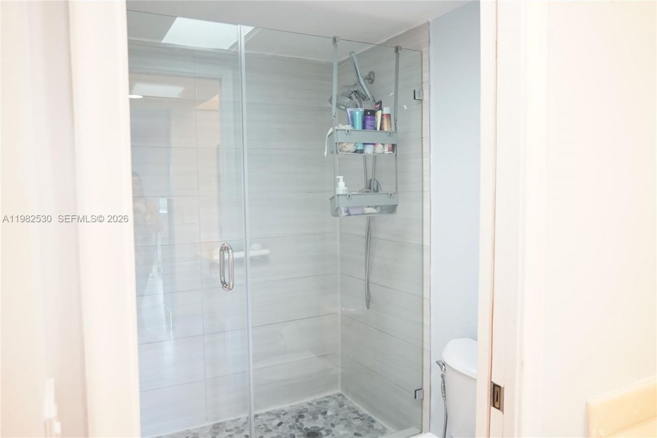 100 SW 130th Ter, Unit 211C, Pembroke Pines, FL 33027 Photo
