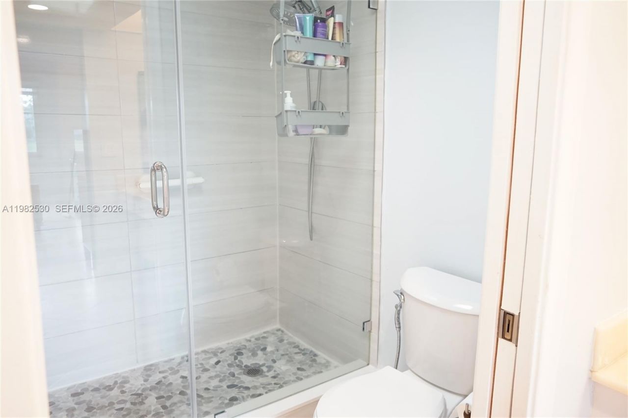 100 SW 130th Ter, Unit 211C, Pembroke Pines, FL 33027 Photo