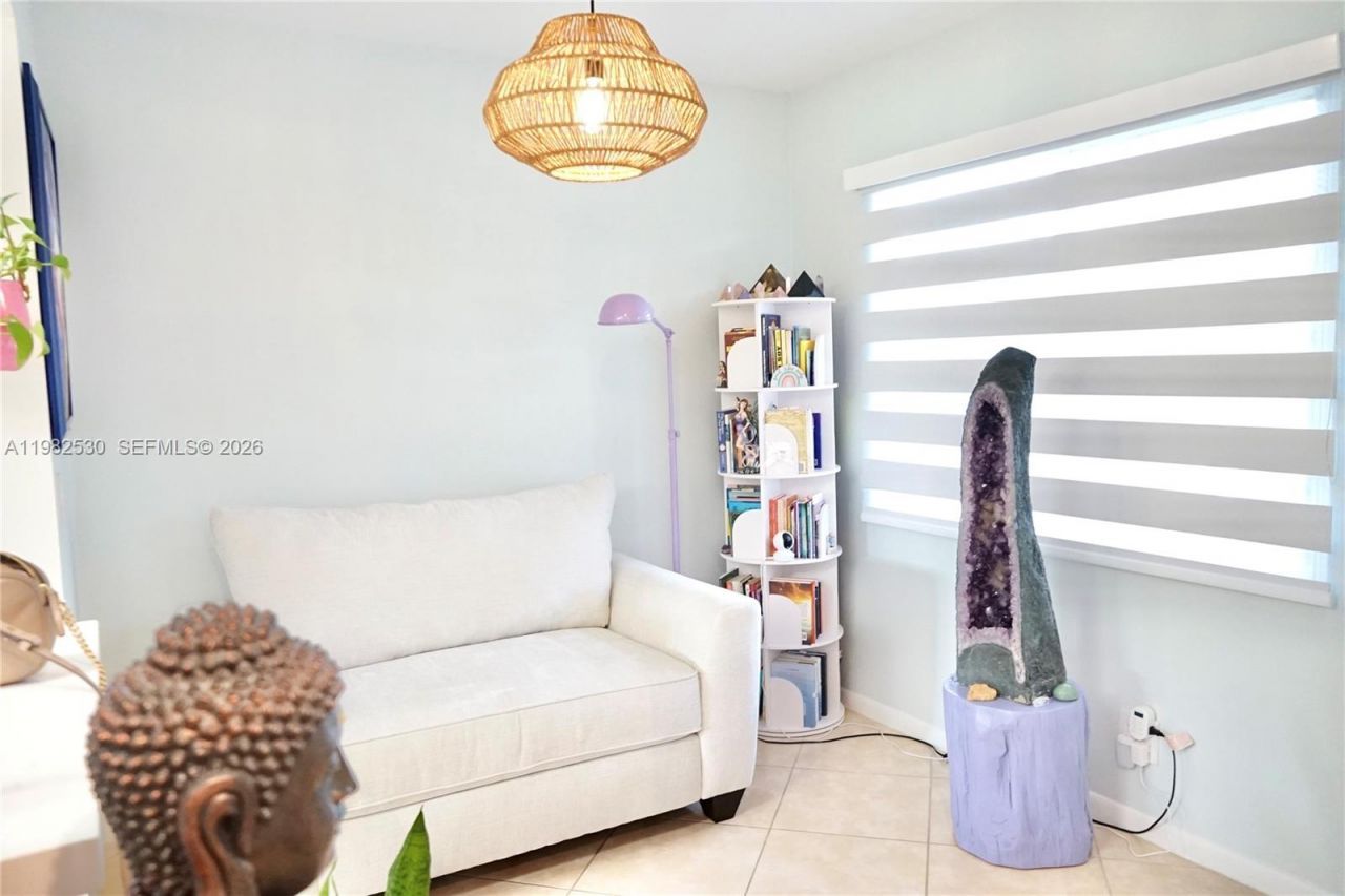 100 SW 130th Ter, Unit 211C, Pembroke Pines, FL 33027 Photo