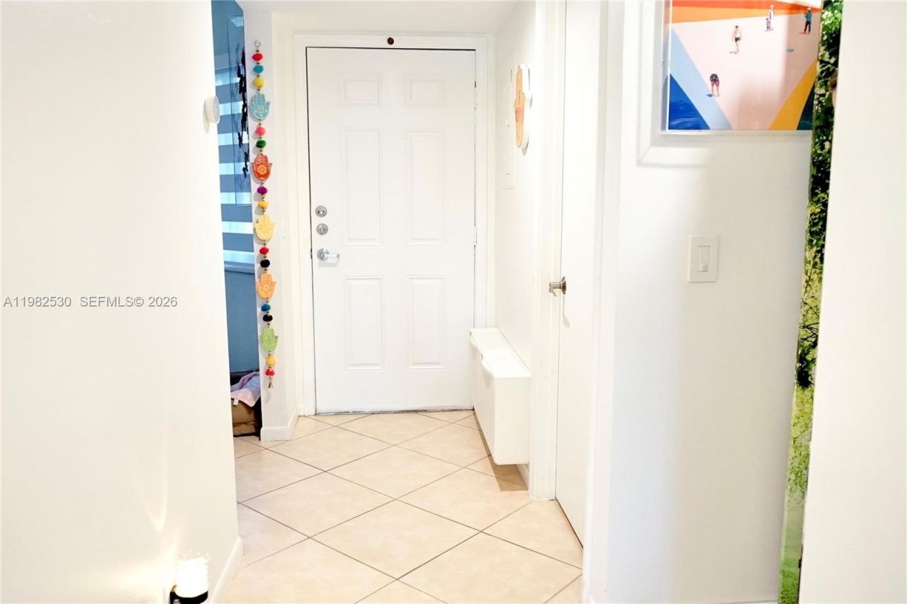 100 SW 130th Ter, Unit 211C, Pembroke Pines, FL 33027 Photo