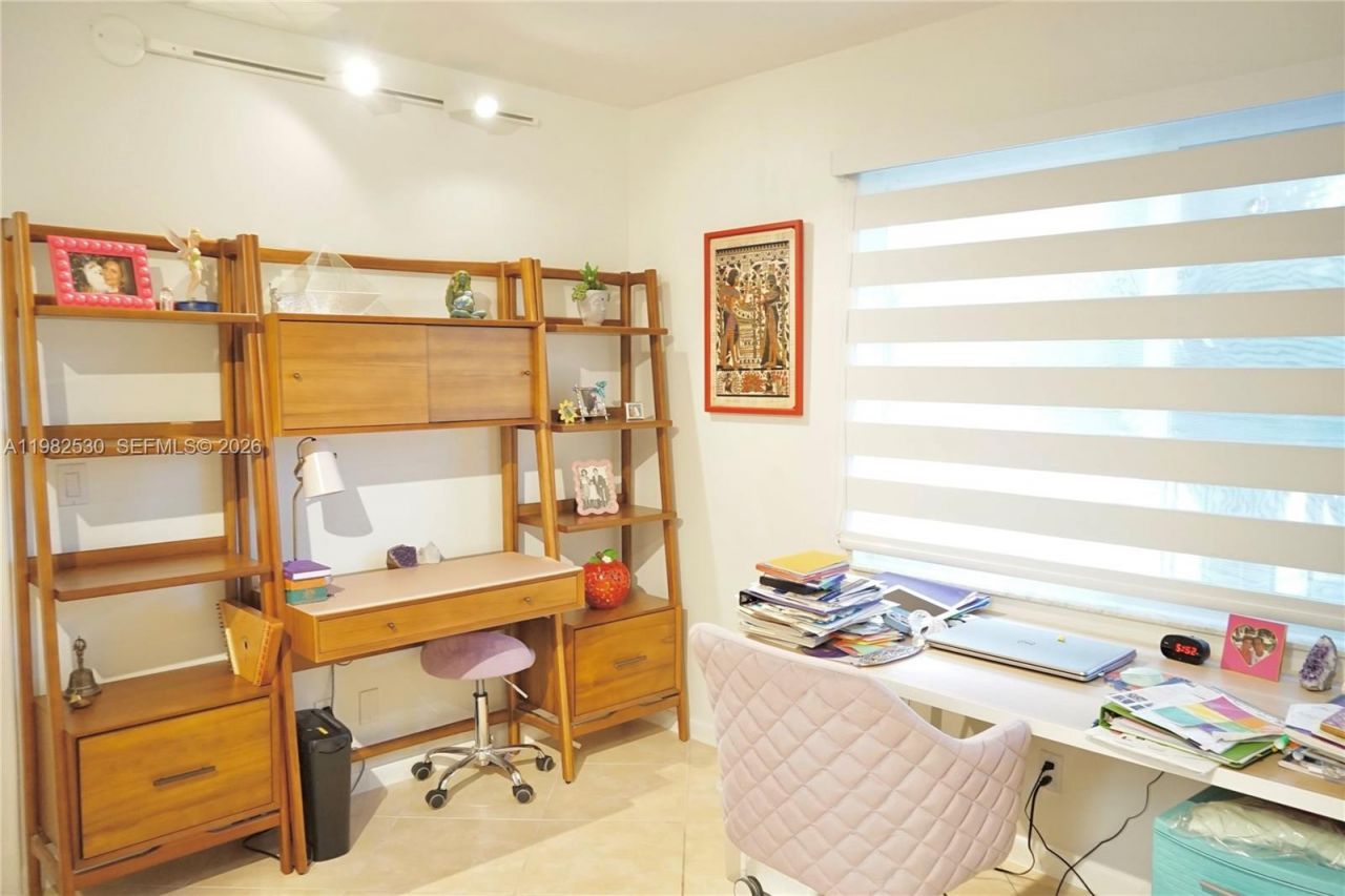 100 SW 130th Ter, Unit 211C, Pembroke Pines, FL 33027 Photo