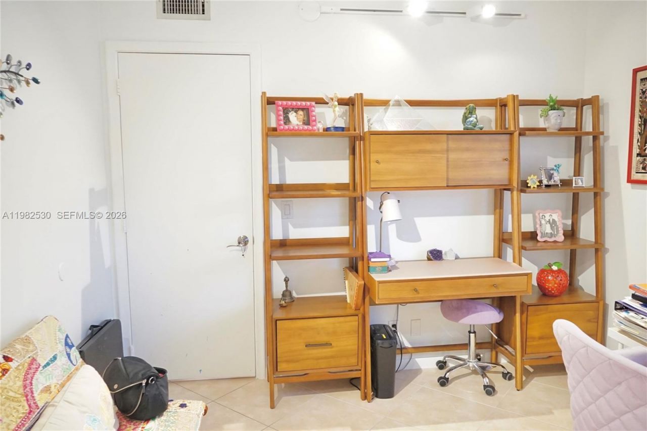 100 SW 130th Ter, Unit 211C, Pembroke Pines, FL 33027 Photo