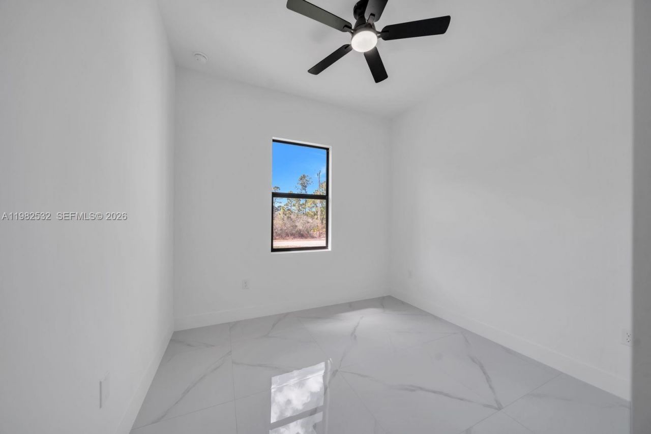 635 Summit Ave S, Lehigh Acres, FL 33974 Photo