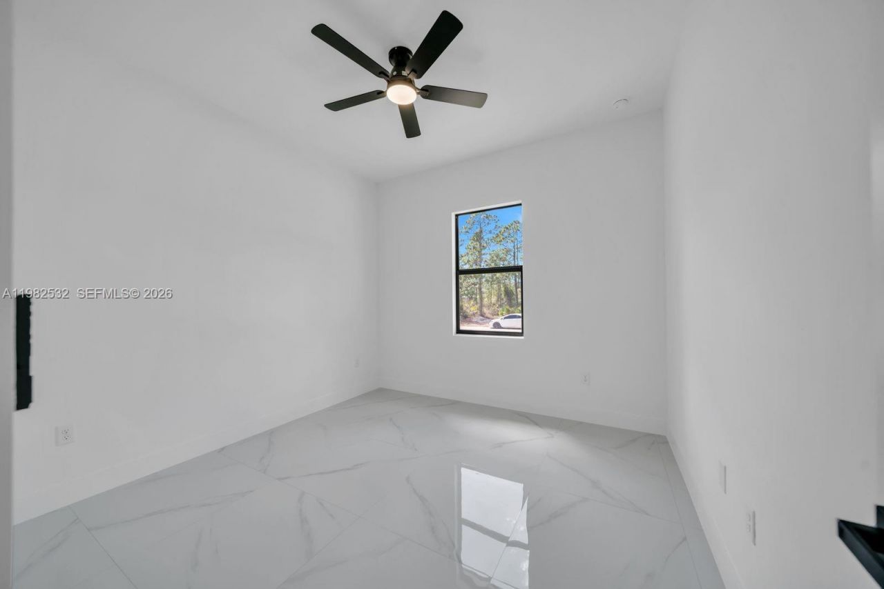 635 Summit Ave S, Lehigh Acres, FL 33974 Photo