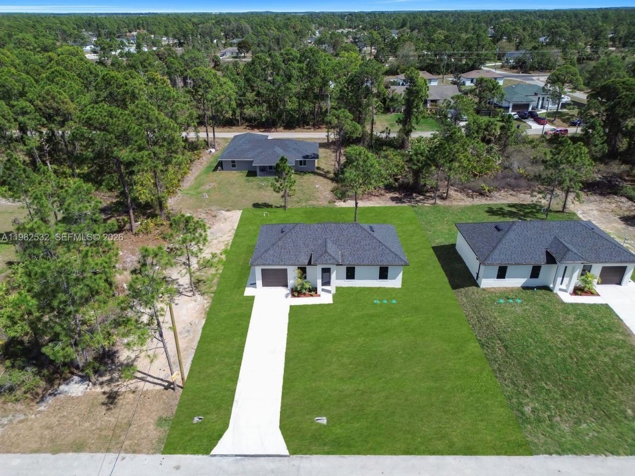 635 Summit Ave S, Lehigh Acres, FL 33974 Photo