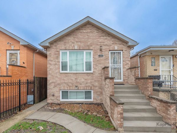 3548 S Artesian Avenue, Chicago, IL 60632
