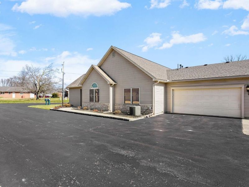 1313 Columbus Avenue, Unit C, Fostoria, OH 44830 Photo 2