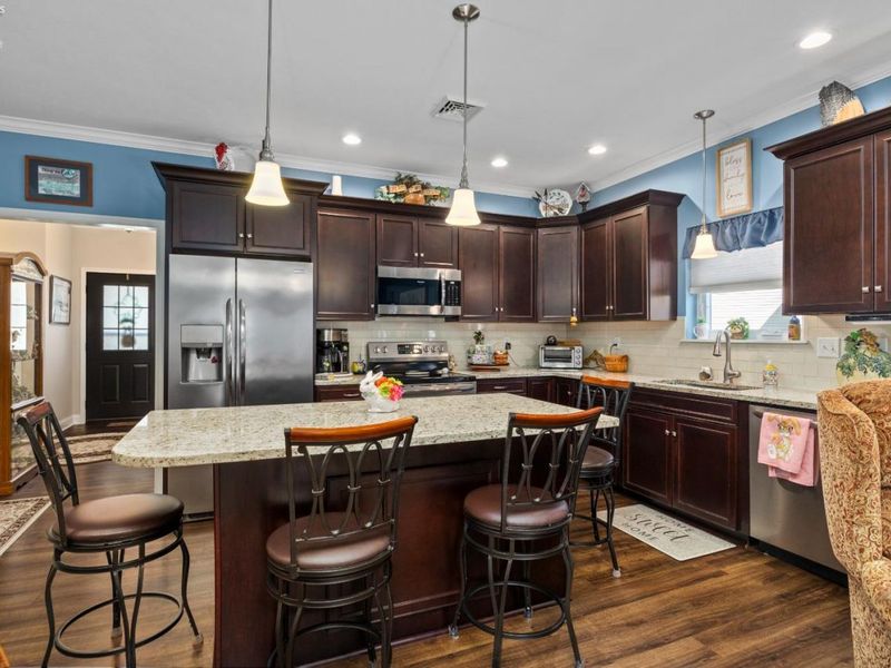 329 Lighthouse Oval, Marblehead, OH 43440 Photo 5