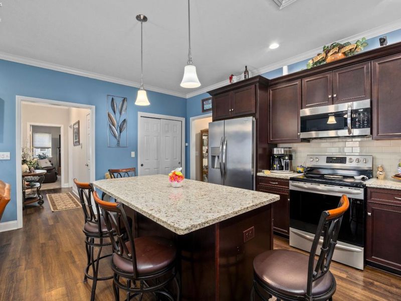 329 Lighthouse Oval, Marblehead, OH 43440 Photo 6