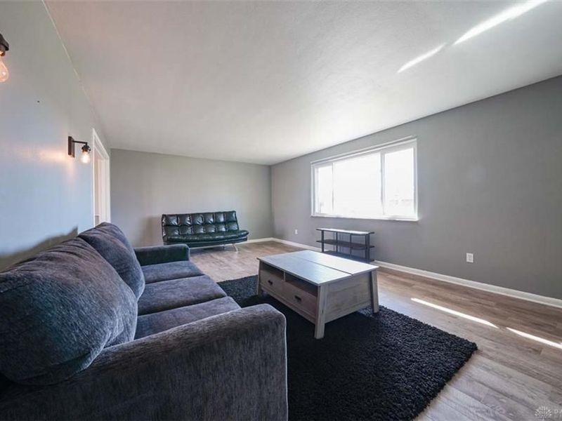 623 Macmillan Drive, Trotwood, OH 45426 Photo 11