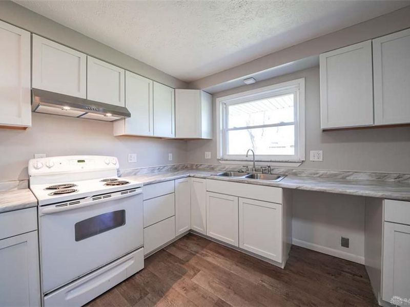 623 Macmillan Drive, Trotwood, OH 45426 Photo 17