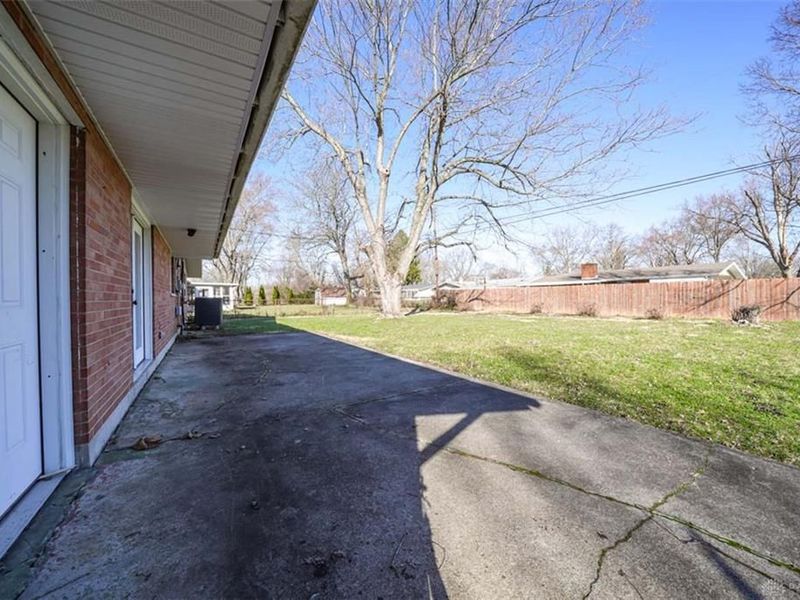 623 Macmillan Drive, Trotwood, OH 45426 Photo 29