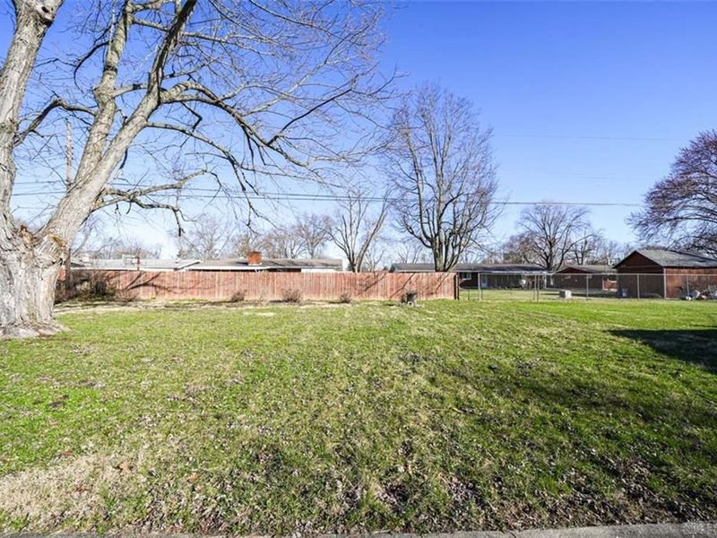 623 Macmillan Drive, Trotwood, OH 45426 Photo 32