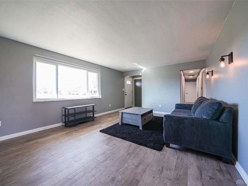 623 Macmillan Drive, Trotwood, OH 45426 Photo 4