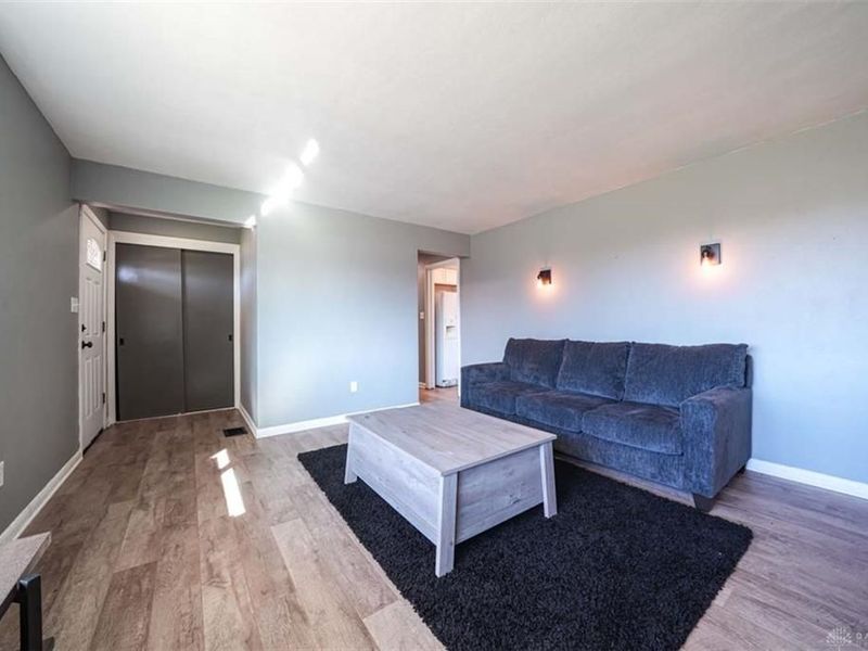 623 Macmillan Drive, Trotwood, OH 45426 Photo 5