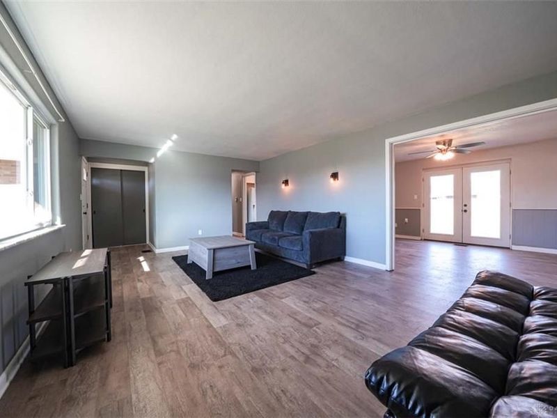 623 Macmillan Drive, Trotwood, OH 45426 Photo 6